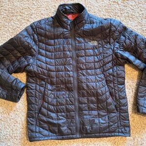 The North Face Men's Dark Gray Puffer Jacket